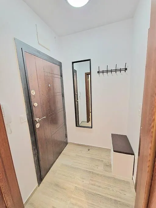 Light Studio Warna Apartament